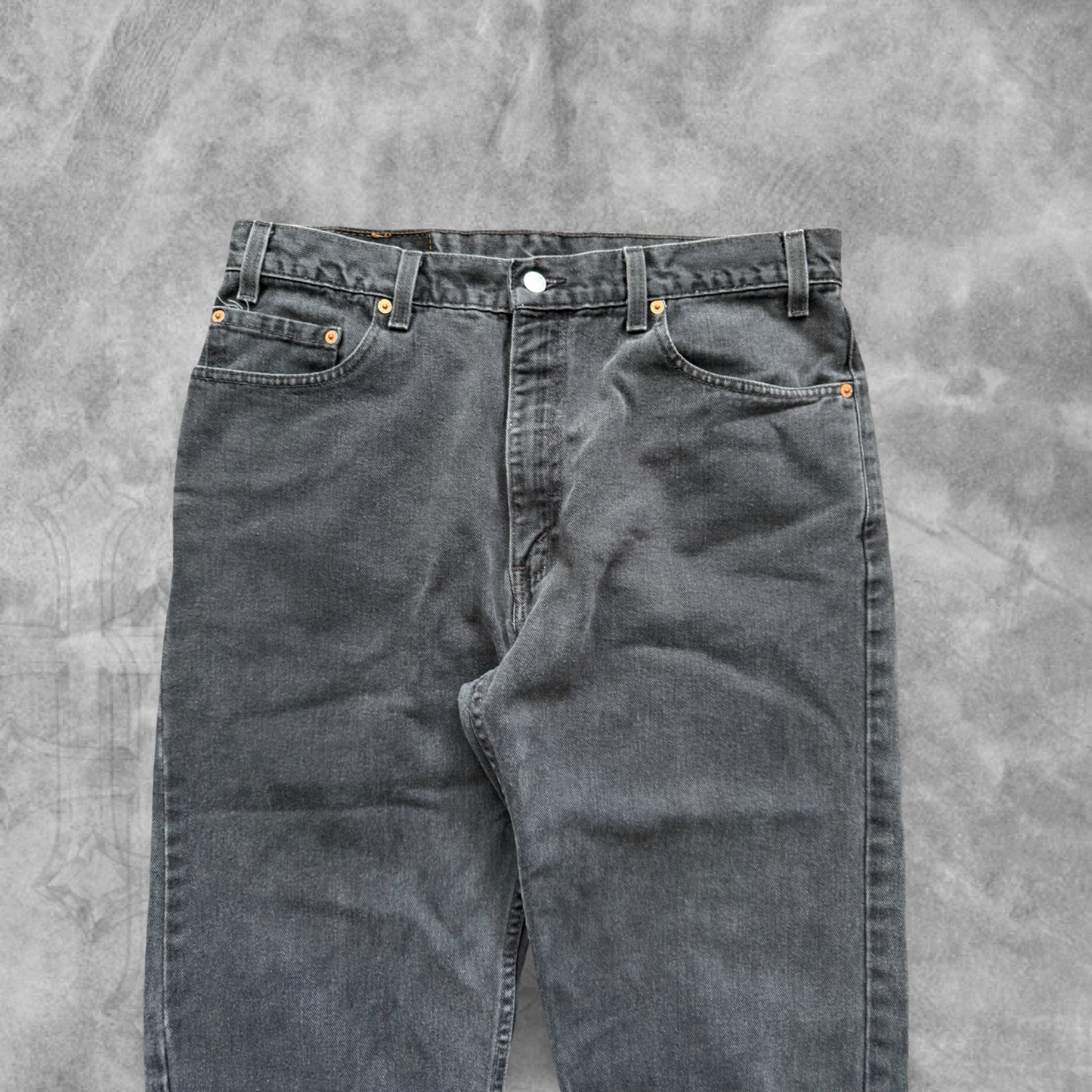 Faded Black Denim Levi’s 505 Jeans 2000s (34x31)