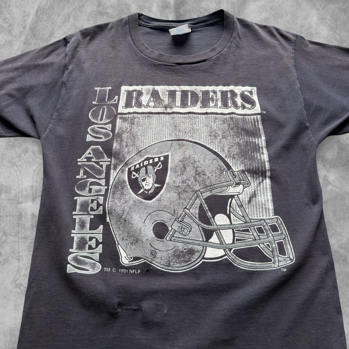 Faded Black Los Angeles Raiders Shirt 1991 (M)