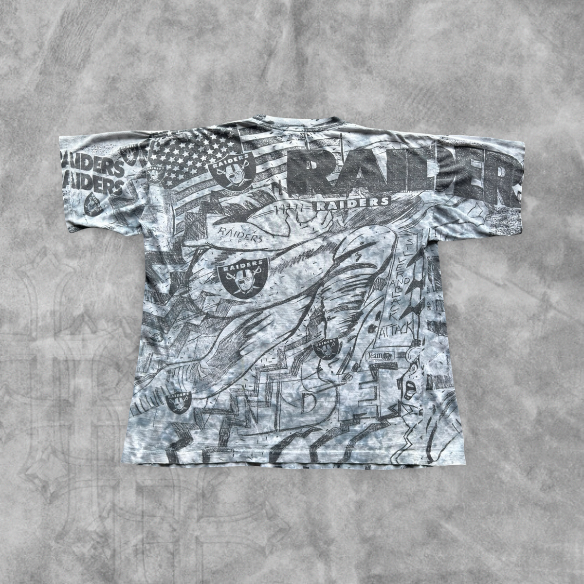 Gray Oakland Raiders Silver and Black Attack Shirt 1990’s (L)