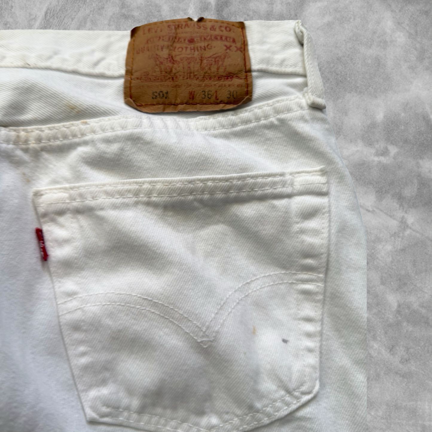 White Denim Levi’s 501 Jeans 1990s (32x28)