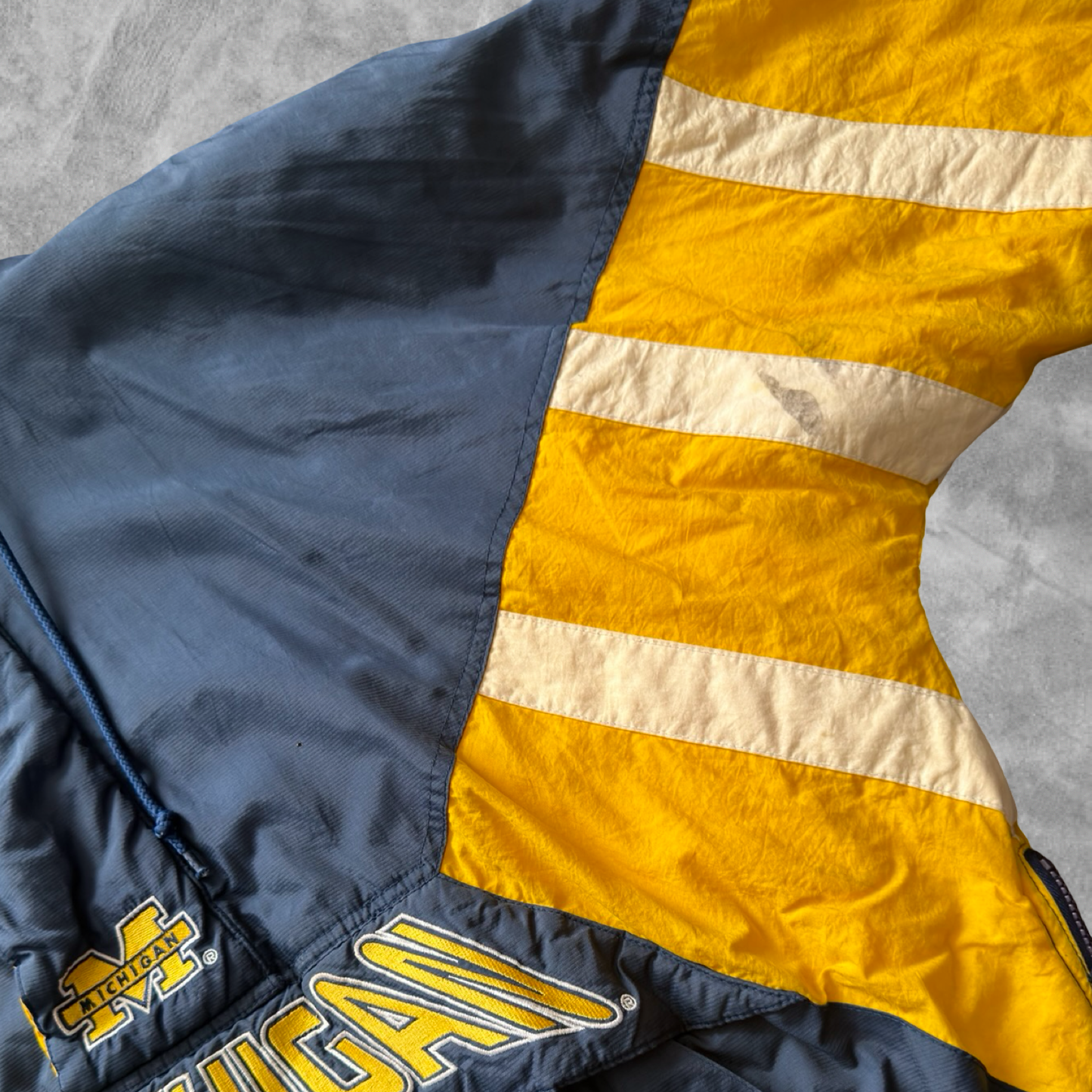 Navy Blue Michigan Wolverines Starter Jacket 1990s (L)
