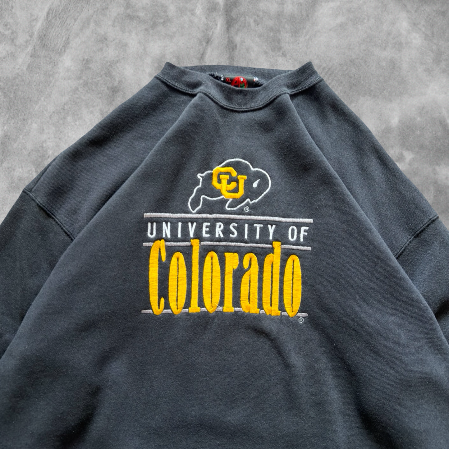 Black Colorado Buffalos Sweatshirt 1990s (XL)