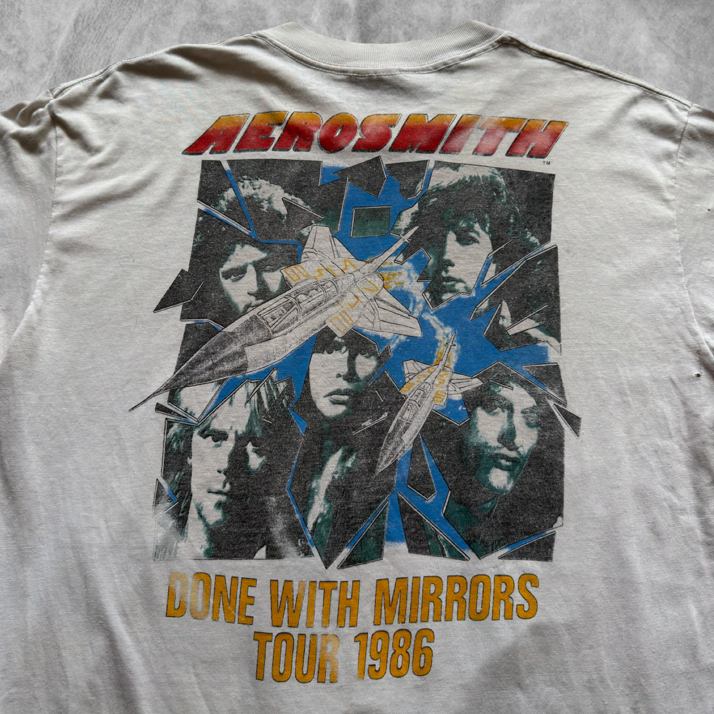 Distressed White Aero Smith Done With Mirrors Tour Shirt 1986 (L)