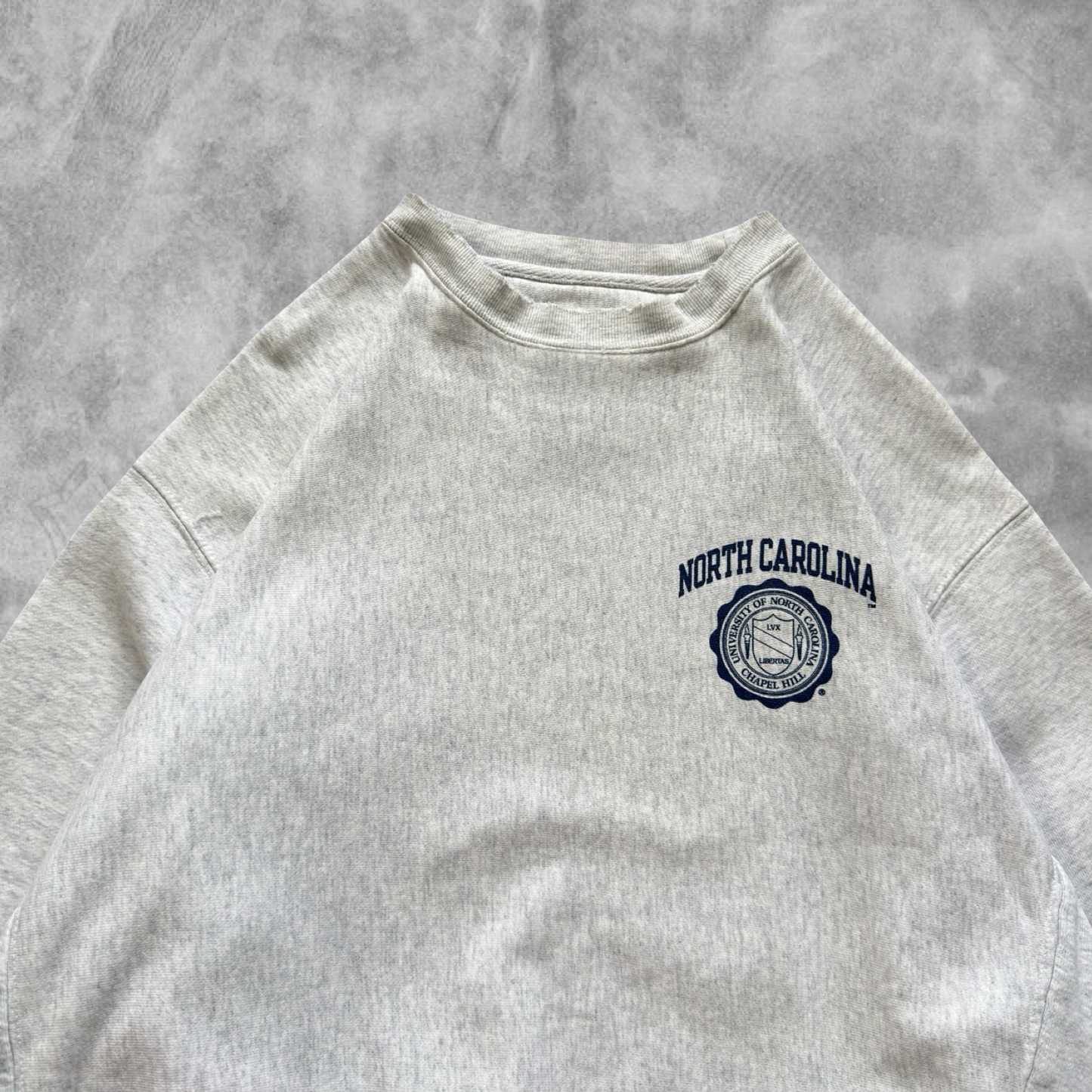 Gray North Carolina Tar Heels Champion Reverse Weave Sweatshirt 1990s (L)