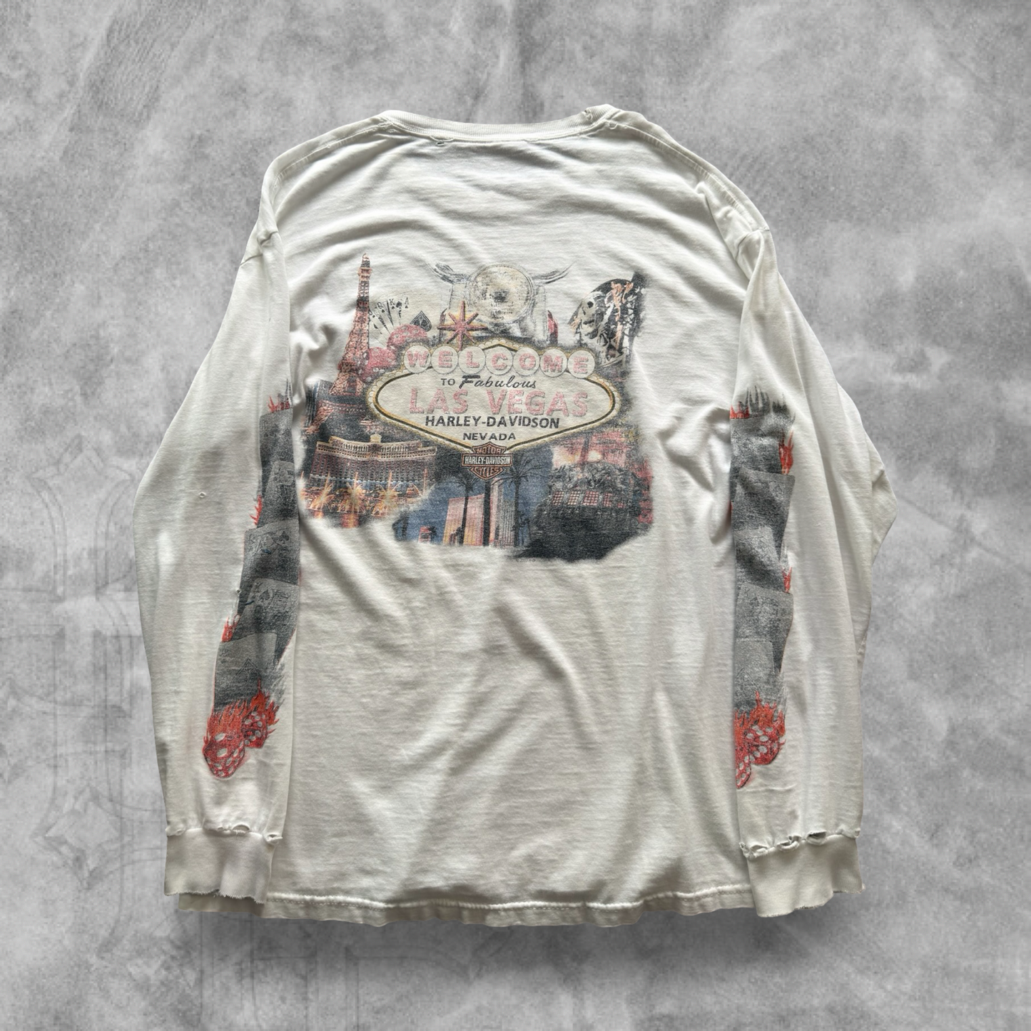 White Faded Distressed Harley Davidson Flame Dice Long Sleeve Shirt 2000s (XL)