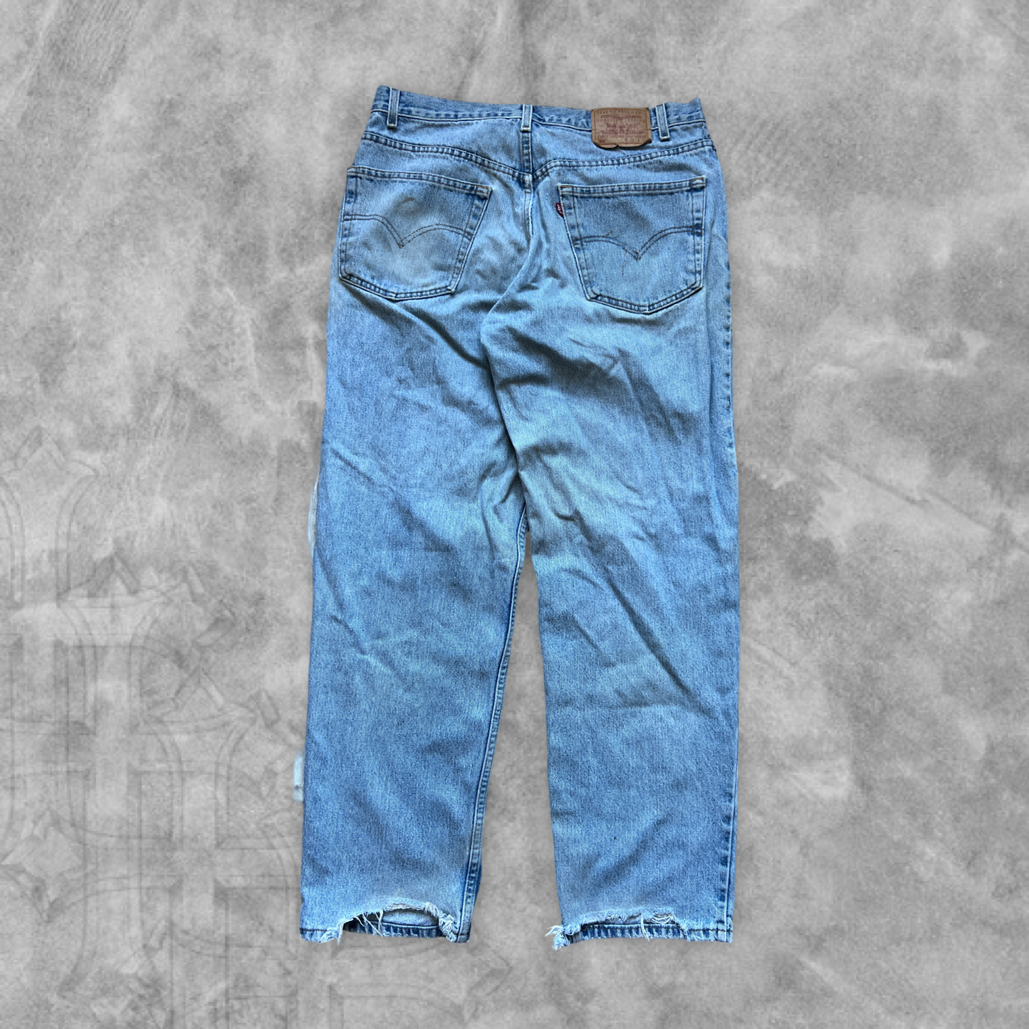 Faded Distressed Levis 550s 1998 (38x32)