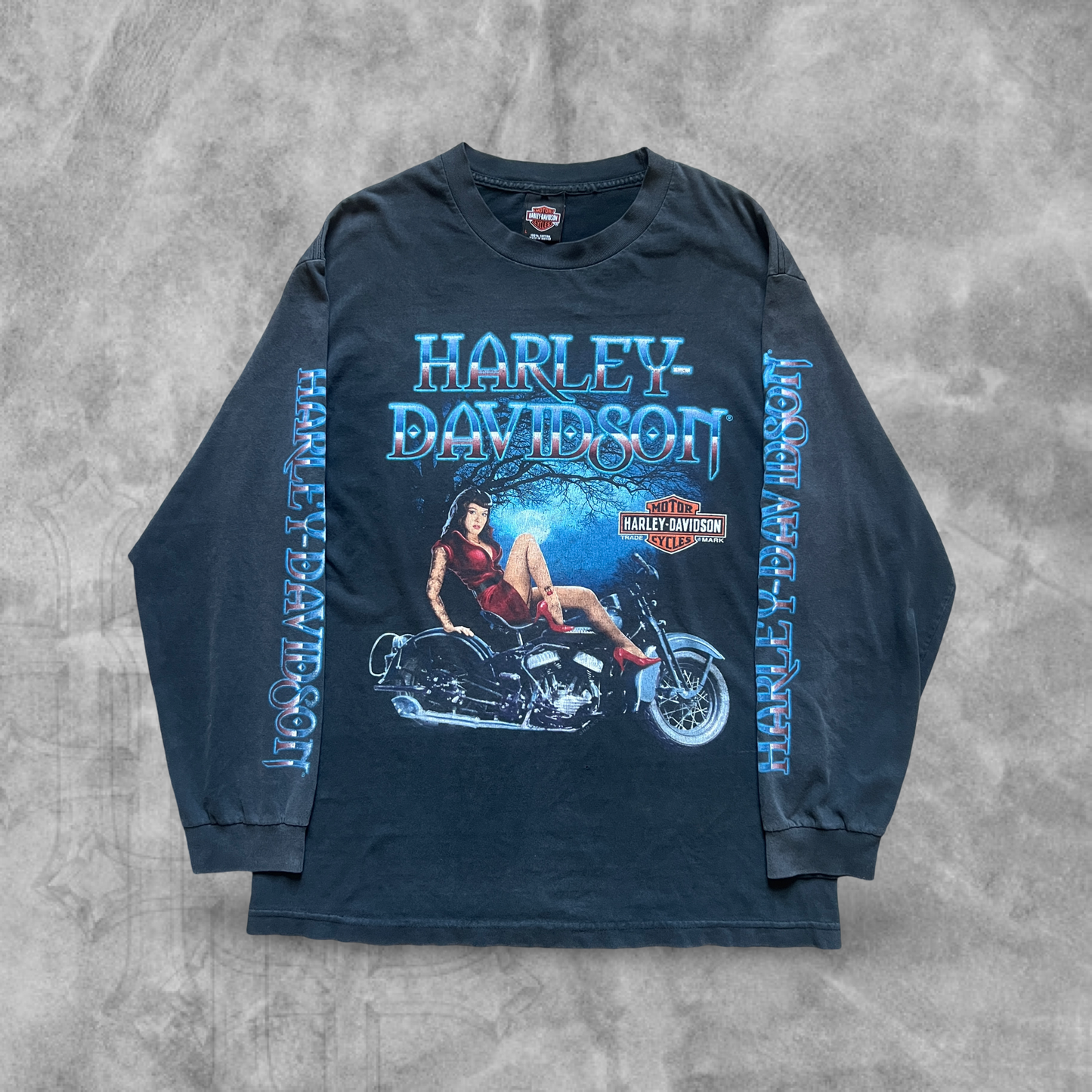 Faded Black Harley Davidson Long Sleeve Shirt 2000s (L)
