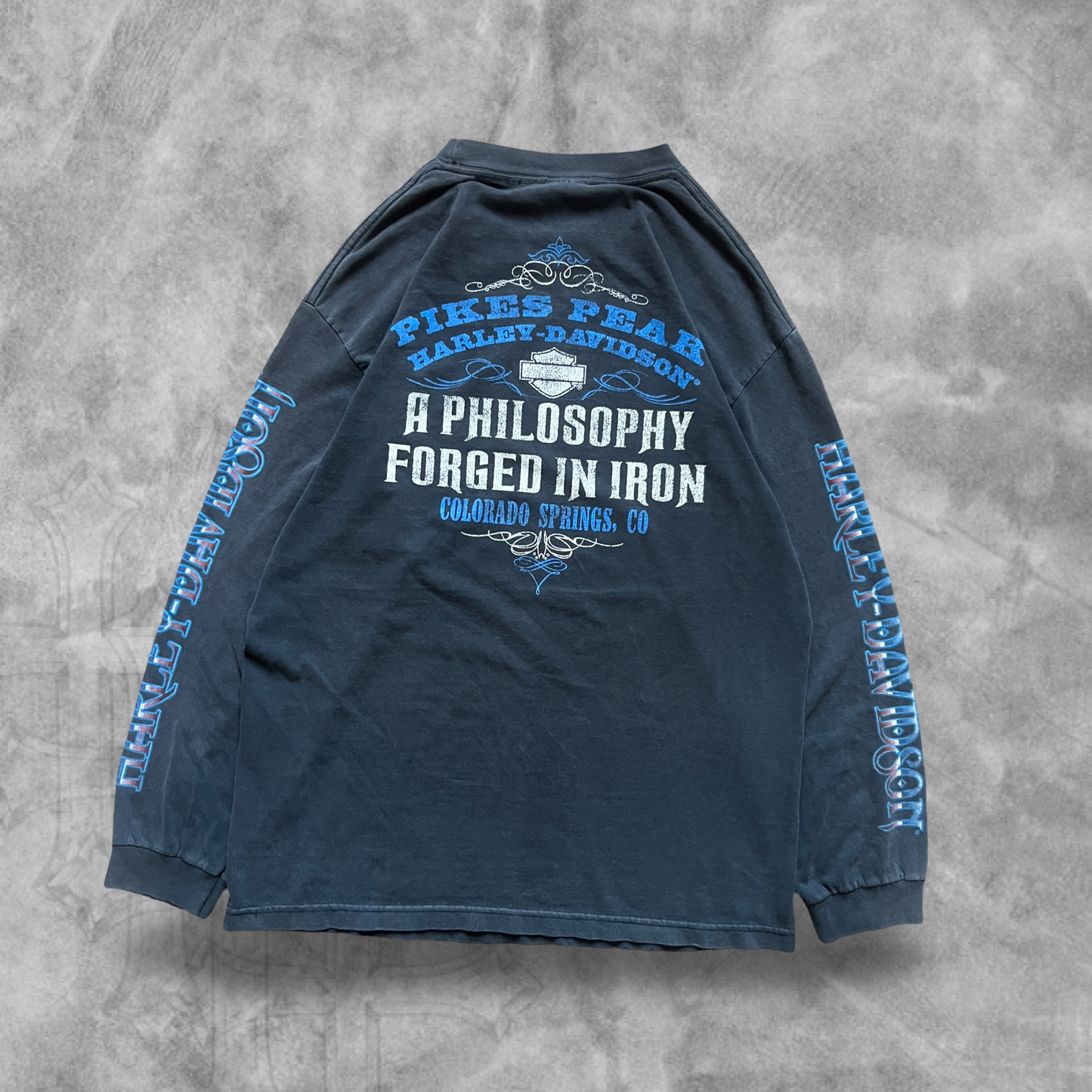 Faded Black Harley Davidson Long Sleeve Shirt 2000s (L)