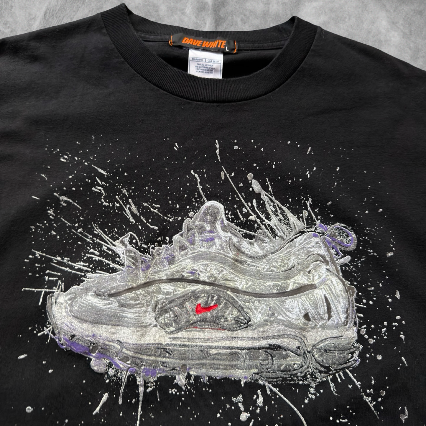 Black Dave White 1/1 Custom Nike Air Max Shirt 1990s (L)