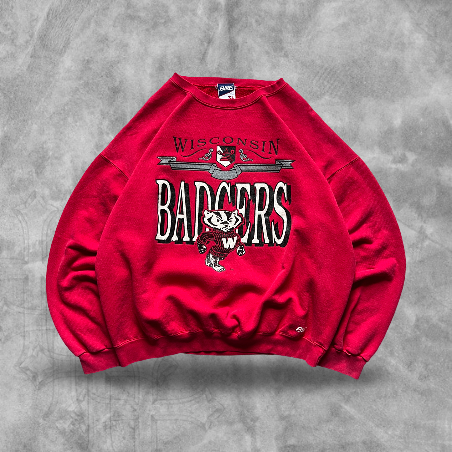 Cherry Red Wisconsin Badgers Sweatshirt 1990s (XL)