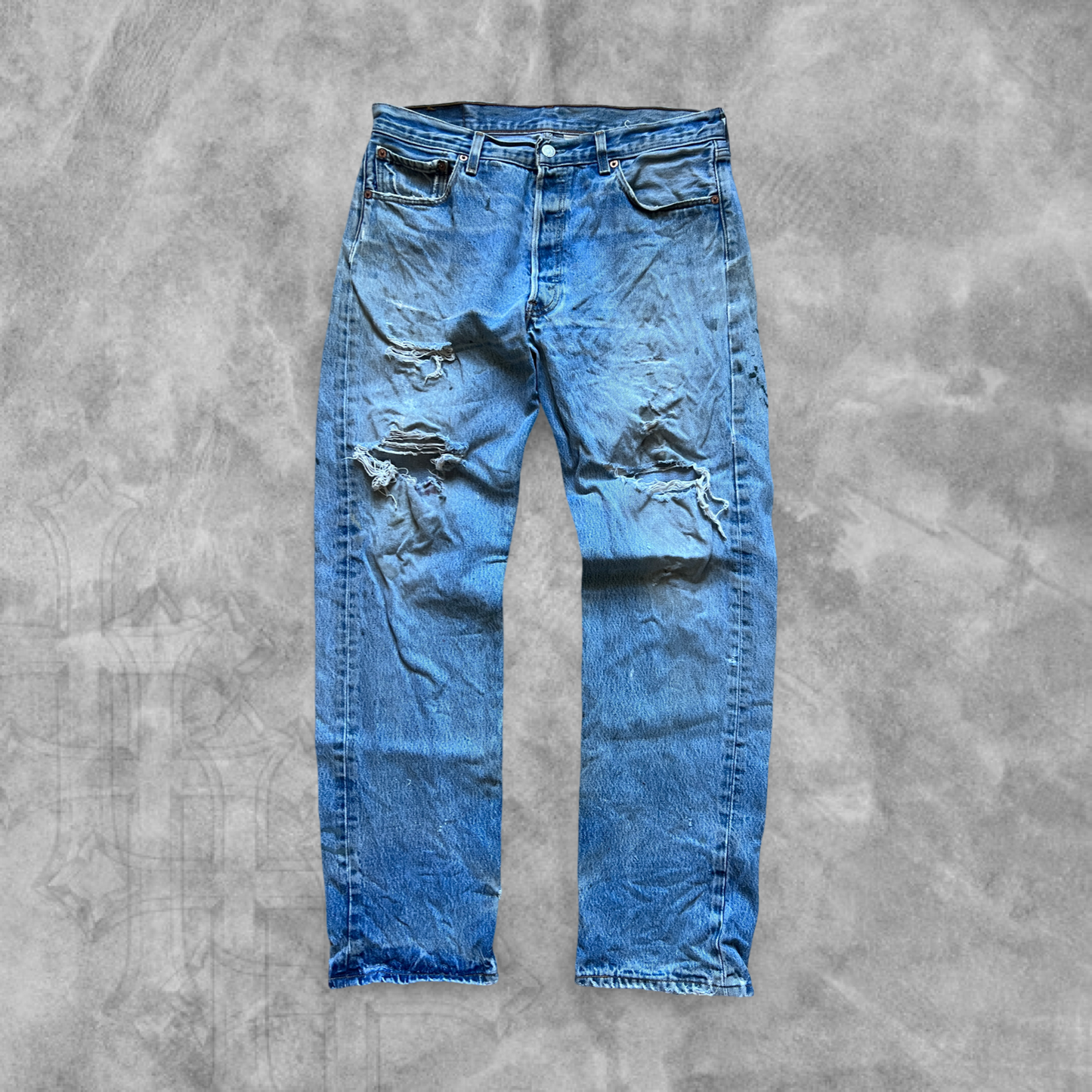 Faded Distressed Denim Levi 501’s 1990s (34x32)