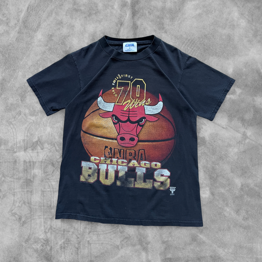 Faded Black Chicago Bulls Shirt 1996 (M)