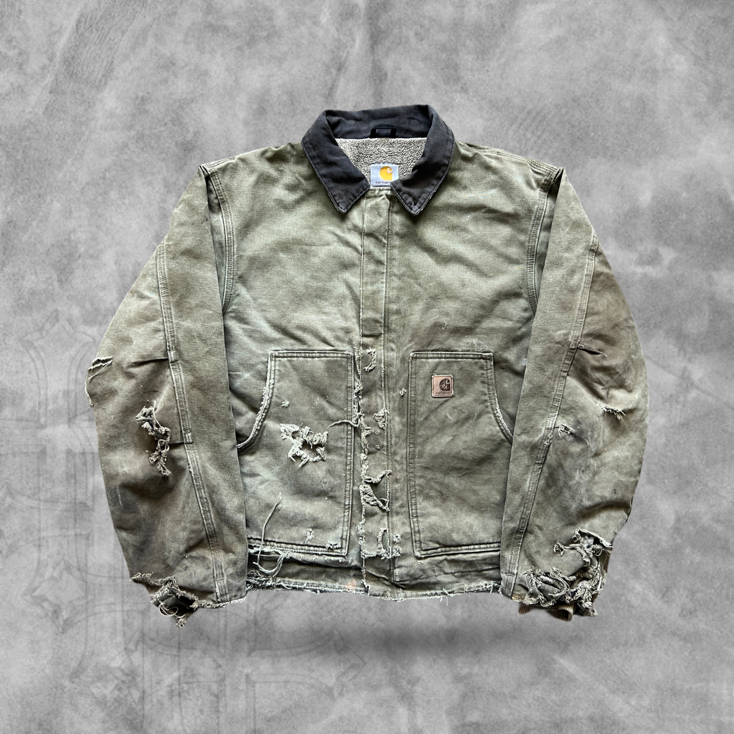 Faded Distressed Olive Green Carhartt Sherpa Lined Barn Jacket 2000s (L)