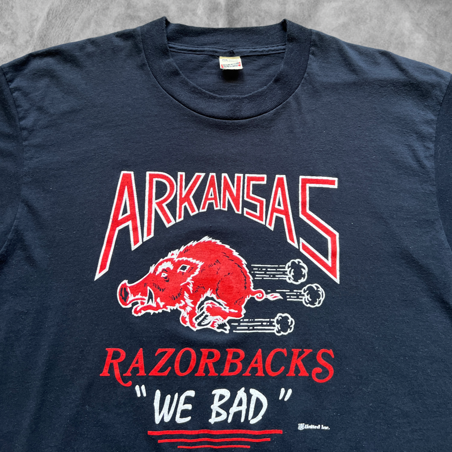 Black Arkansas Razorbacks “We Bad” Shirt 1980s (L)