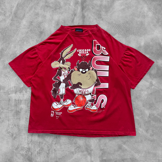 Red Chicago Bulls Looney Toons Shirt 1994 (L)
