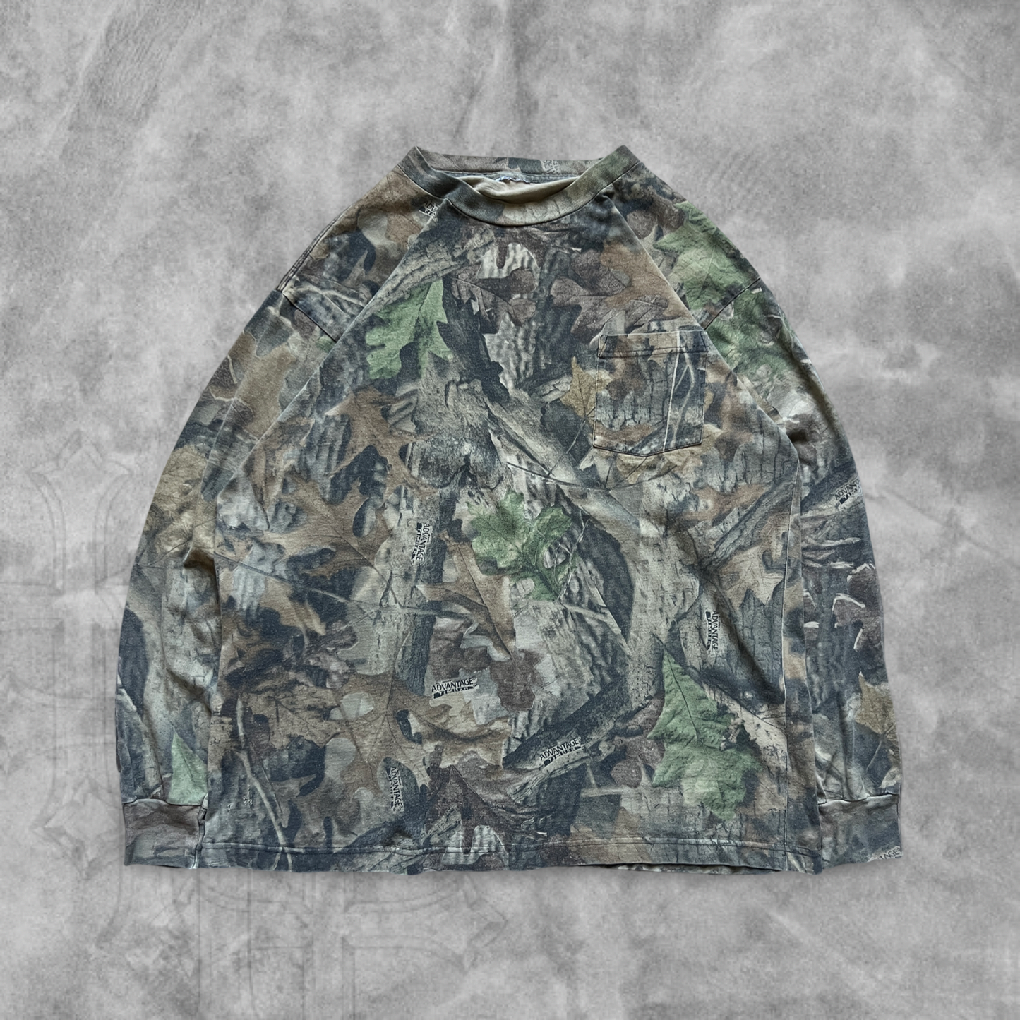 Realtree Camo Long Sleeve Shirt 1990s (L)