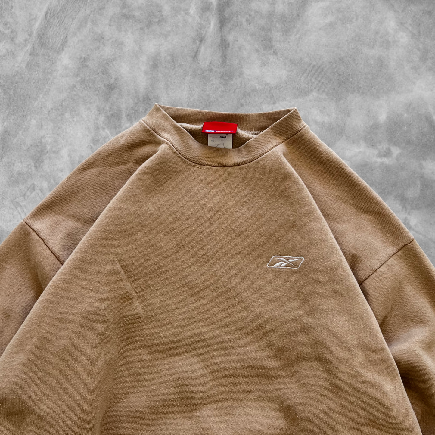 Camel Rebook Essential Sweatshirt 2000s (M)