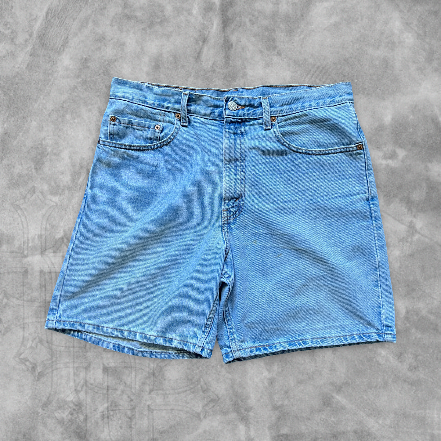 Faded Denim Levis 550 Shorts 1990s (34)