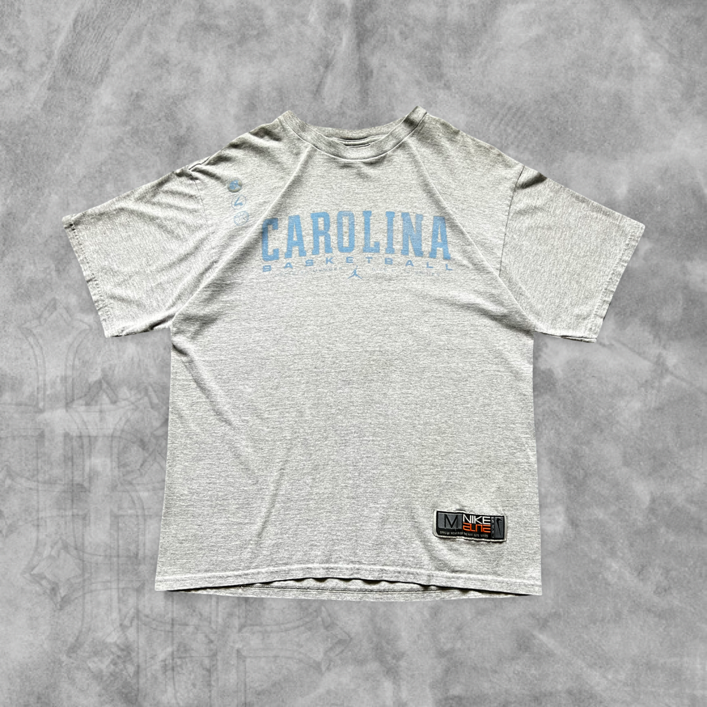 Gray North Carolina Tar Heels Basketball Shirt 2000s (M)