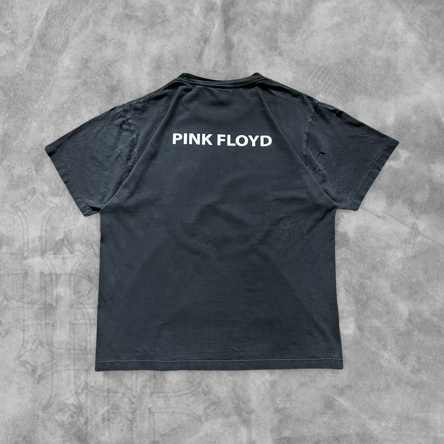 Black Distressed Pink Floyd Dark Side Of The Moon Shirt 2000s (M)
