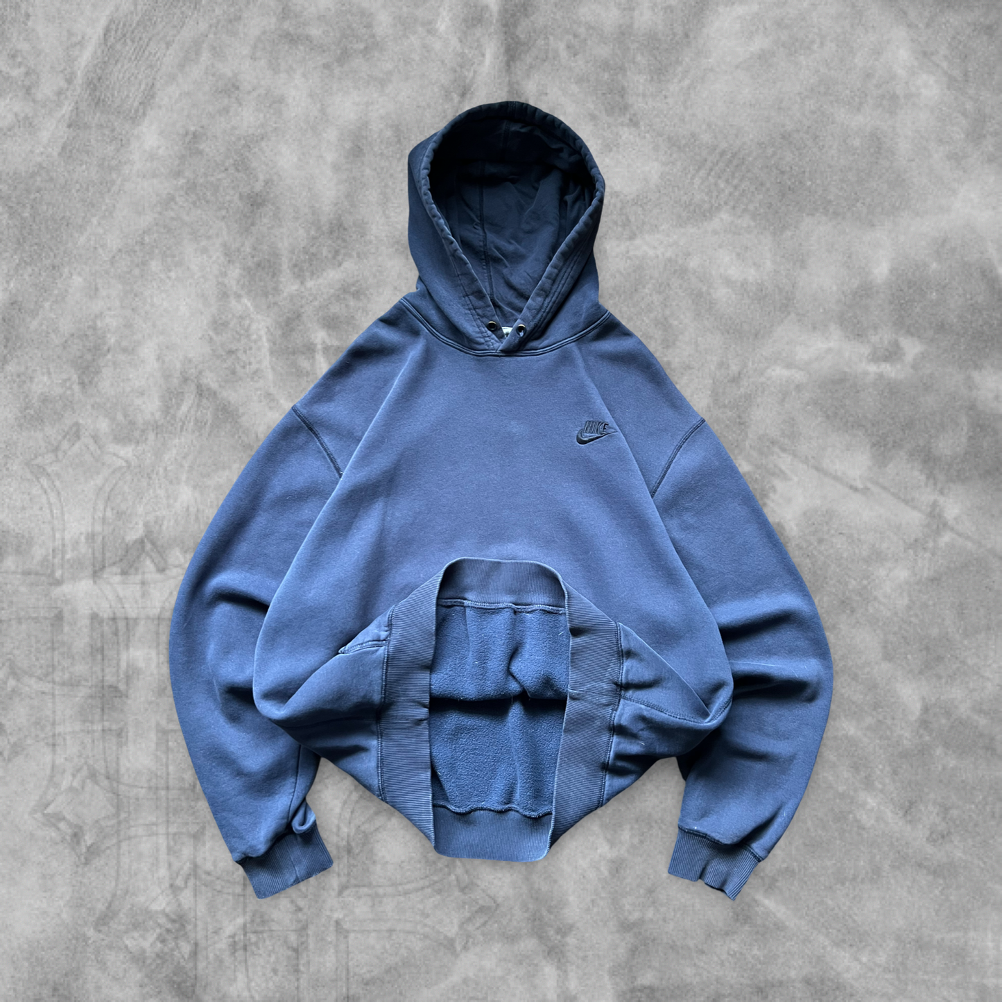 Navy Blue Nike Essential Hoodie 2000s (L)