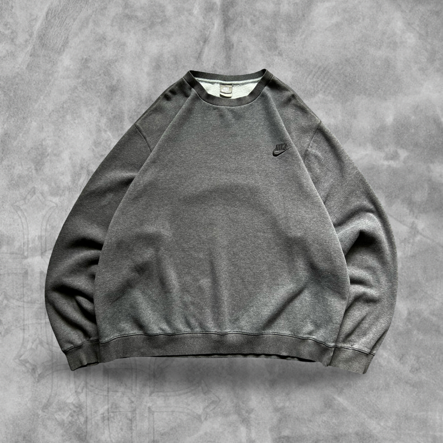 Charcoal Gray Nike Essential Sweatshirt 2000s (XXL)
