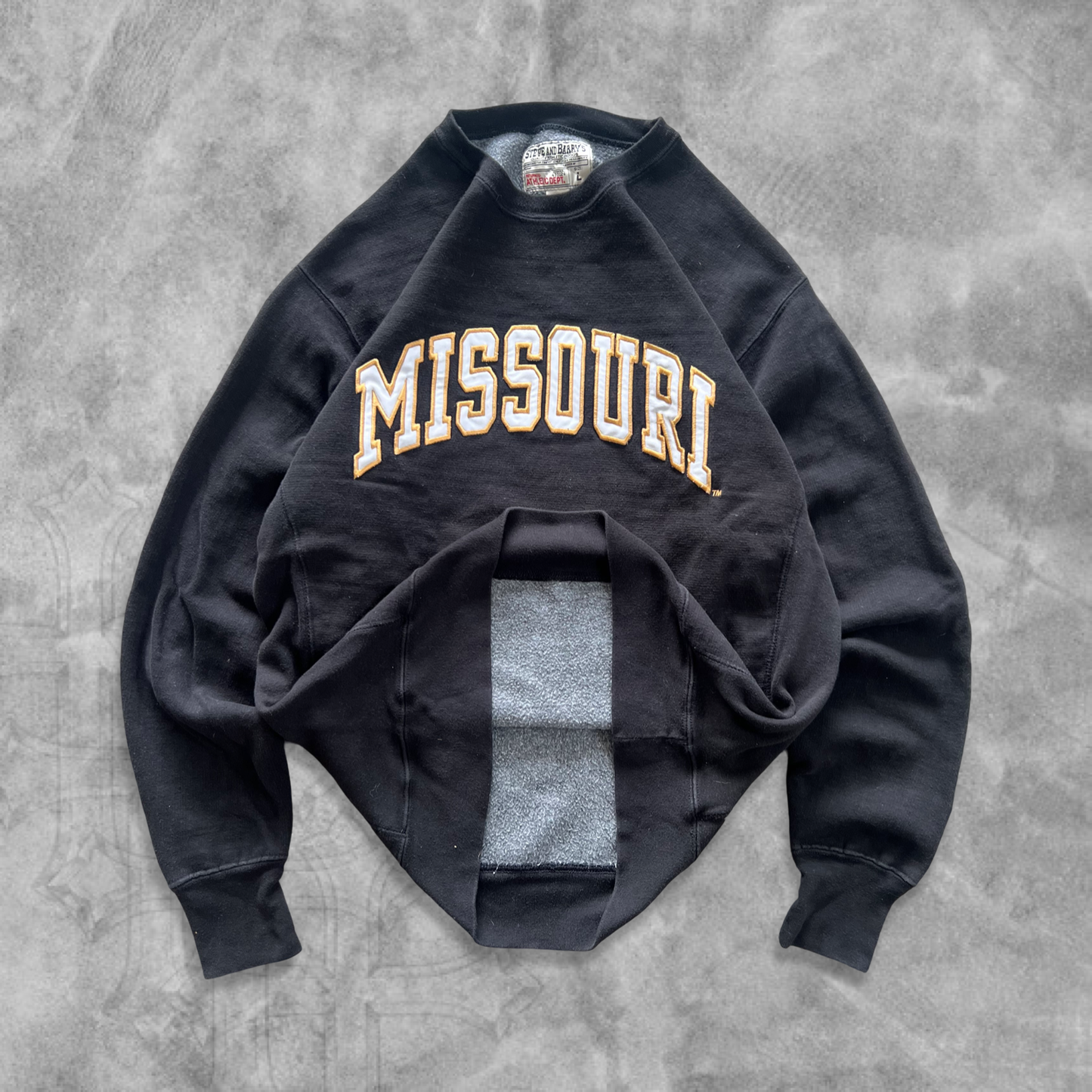 Black University of Missouri Sweatshirt 1990s (L)