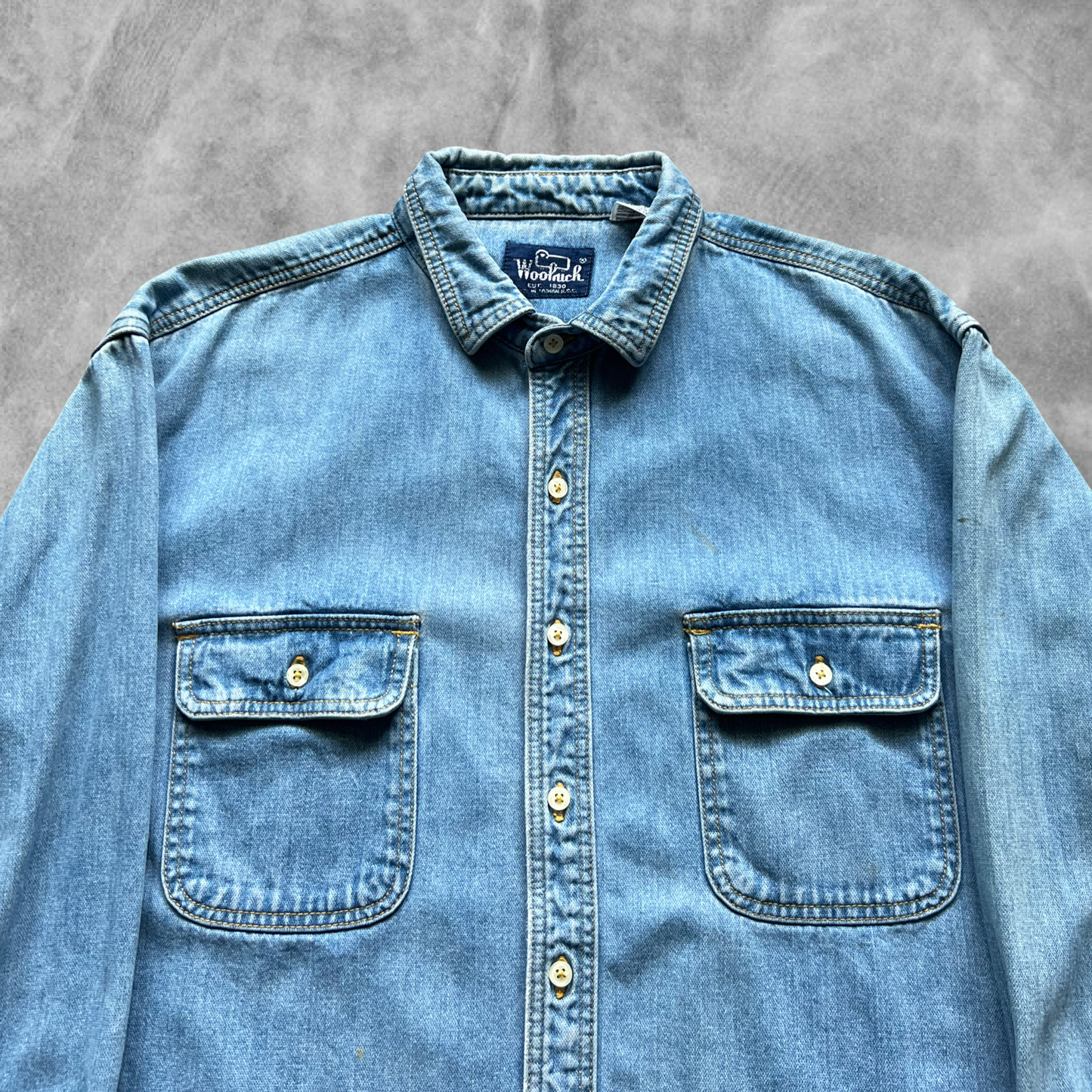 Denim Woolrich Button Down Shirt 1990s (M)