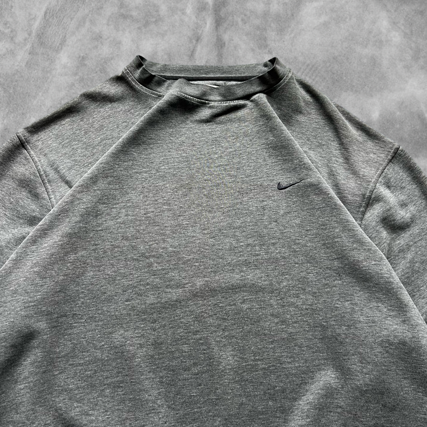 Charcoal Gray Nike Essential Sweatshirt 2000s (XL)