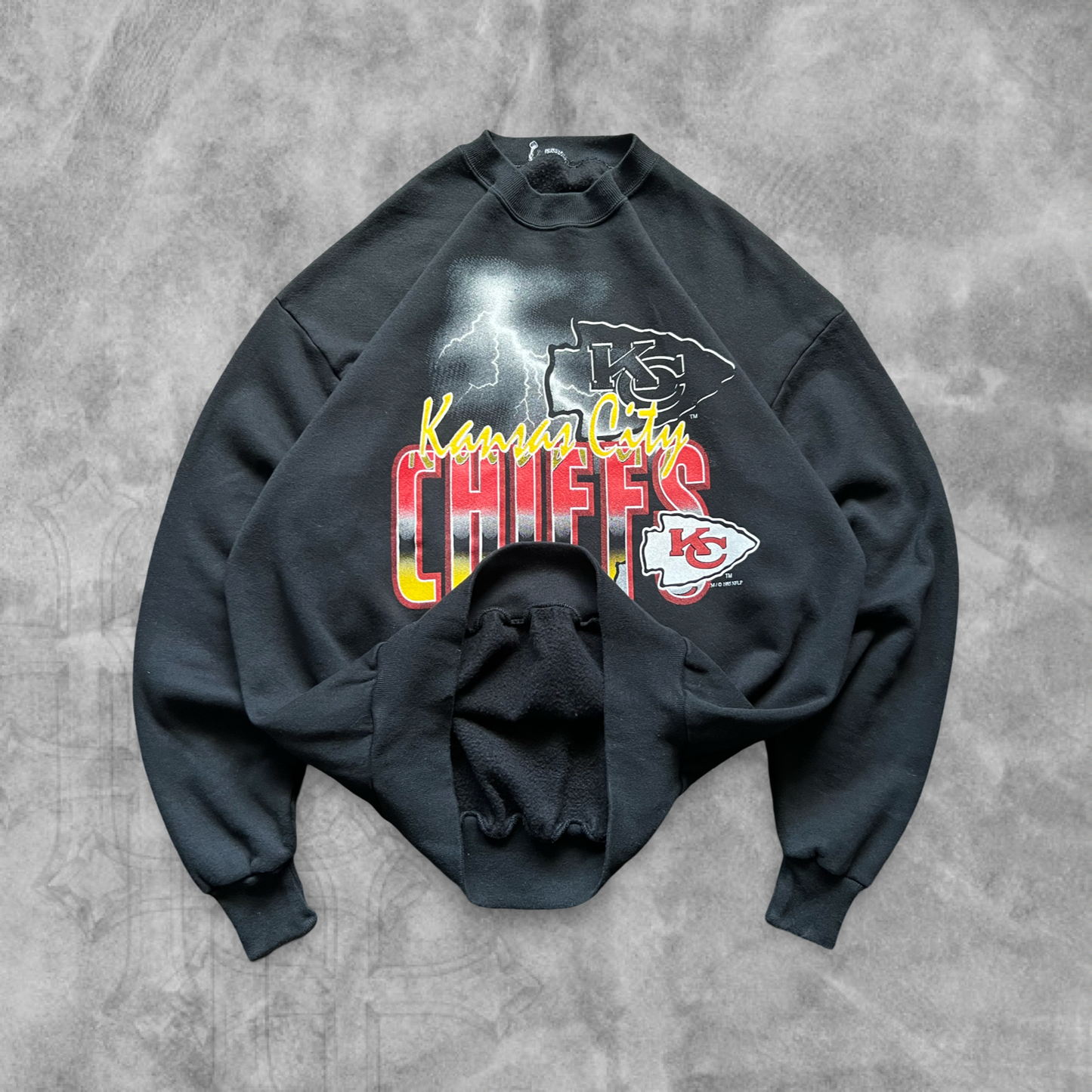 Black Kansas City Chiefs Lighting Sweatshirt 1990s (XL)