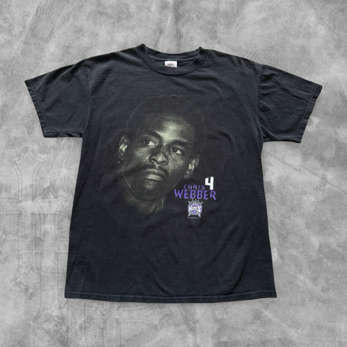 Black Chris Webber Sacramento Kings Shirt 1990s (M)
