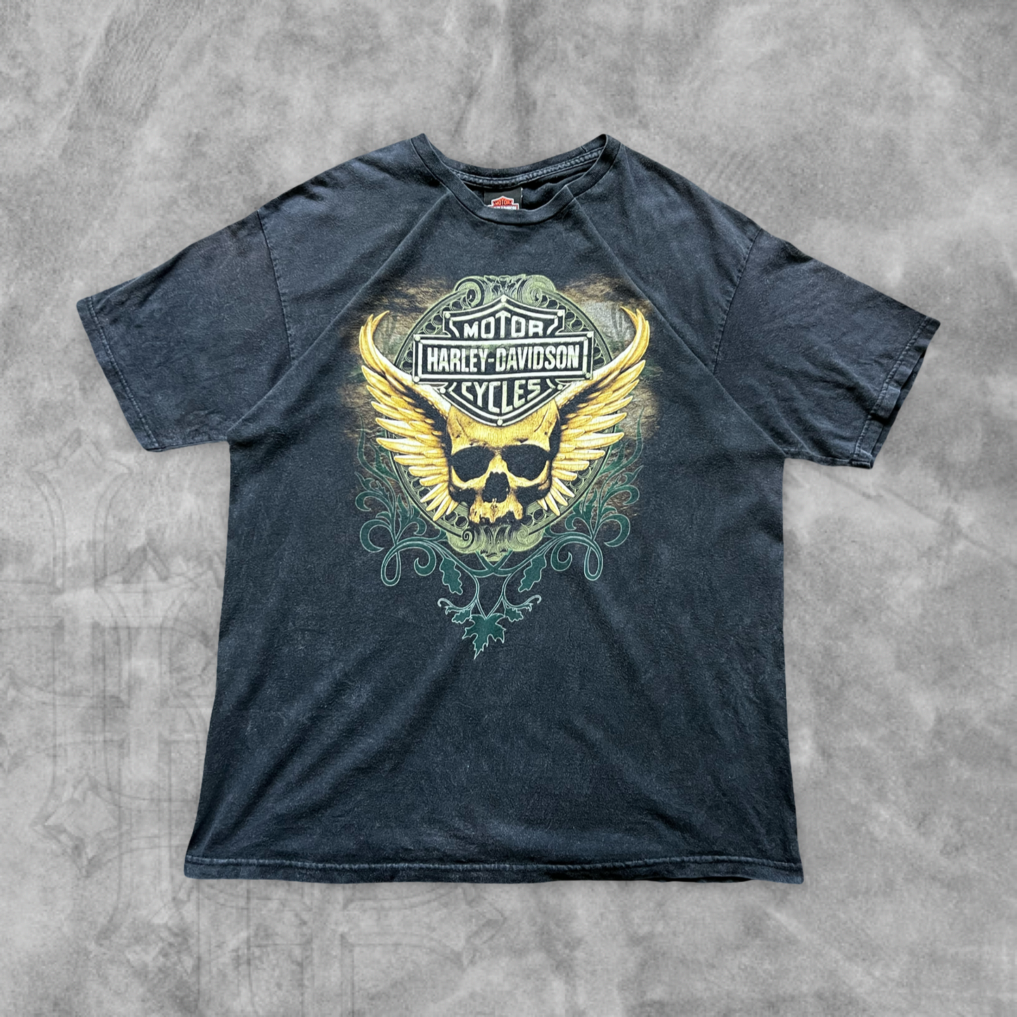 Faded Black Long Horn Skull Harley Davidson Shirt 2000s (M)
