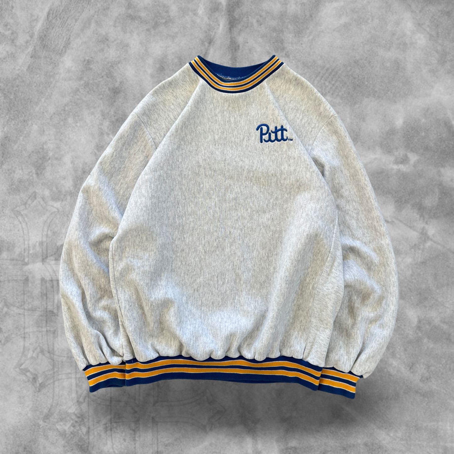 Light Grey Pittsburg University Sweatshirt 1990s (XL)