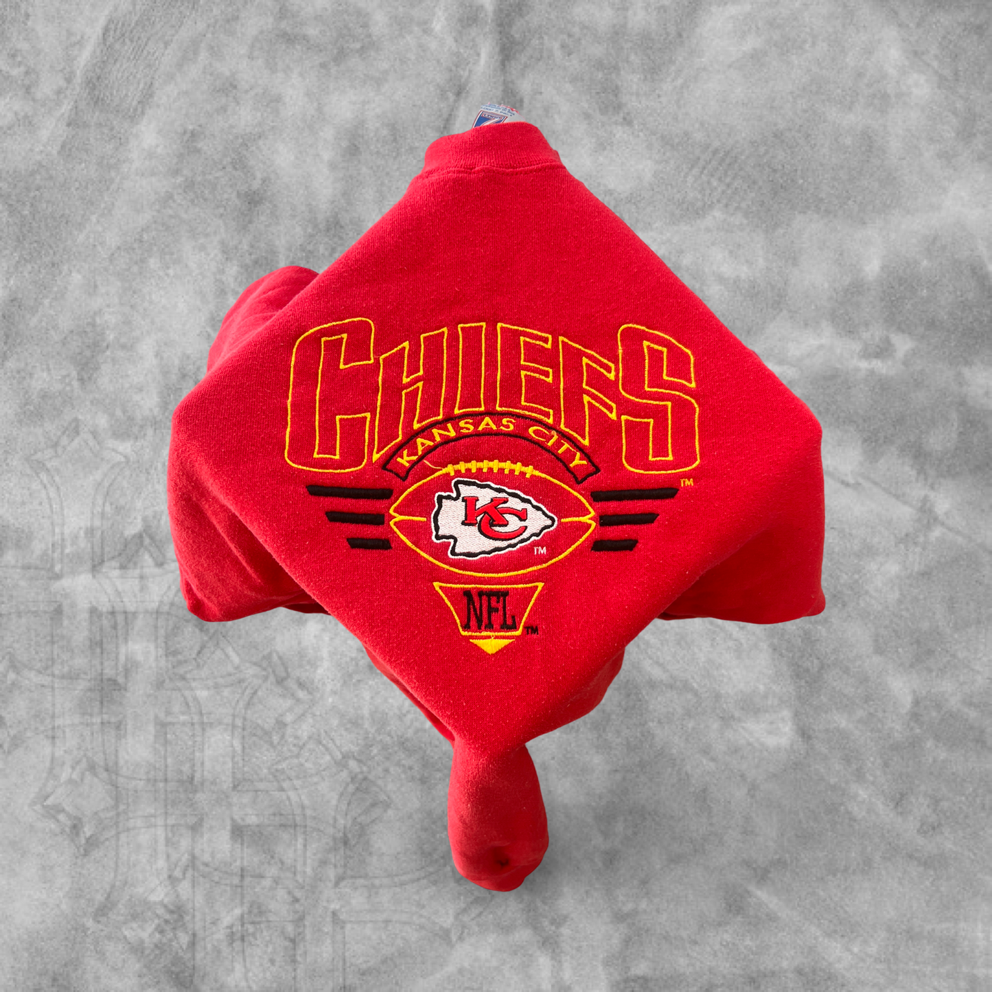 Cherry Red Kansas City Chiefs Sweatshirt 1990s (XL)