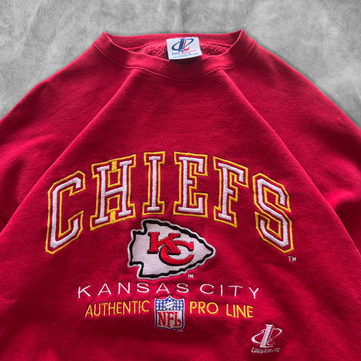 Red Kansas City Chiefs Sweatshirt 1990s (L)