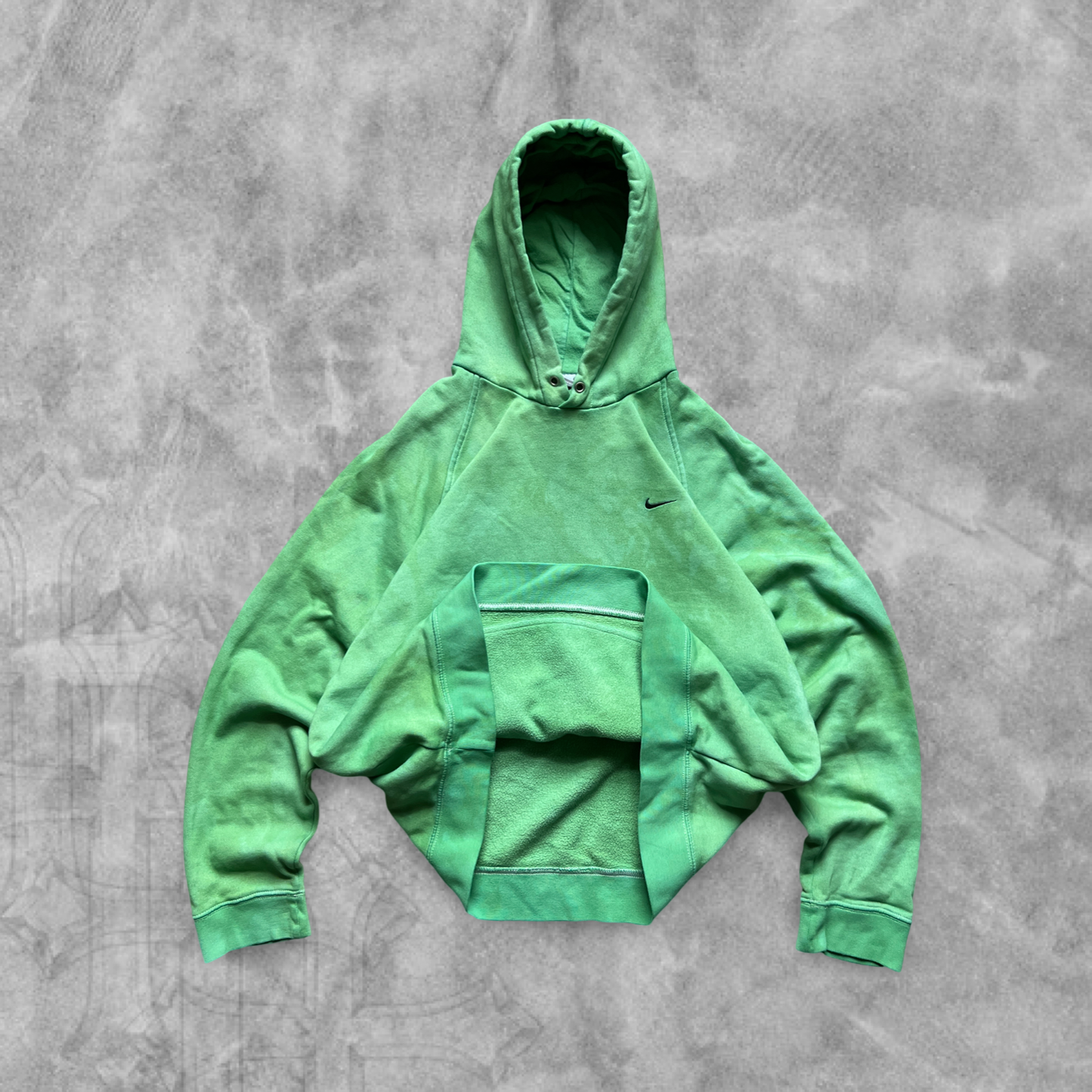 Faded Kelly Green Nike Hoodie 2000s (M)