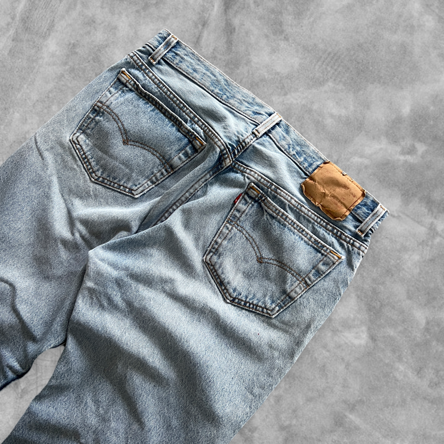 Faded Denim Levi 501’s 1990s (34x30)