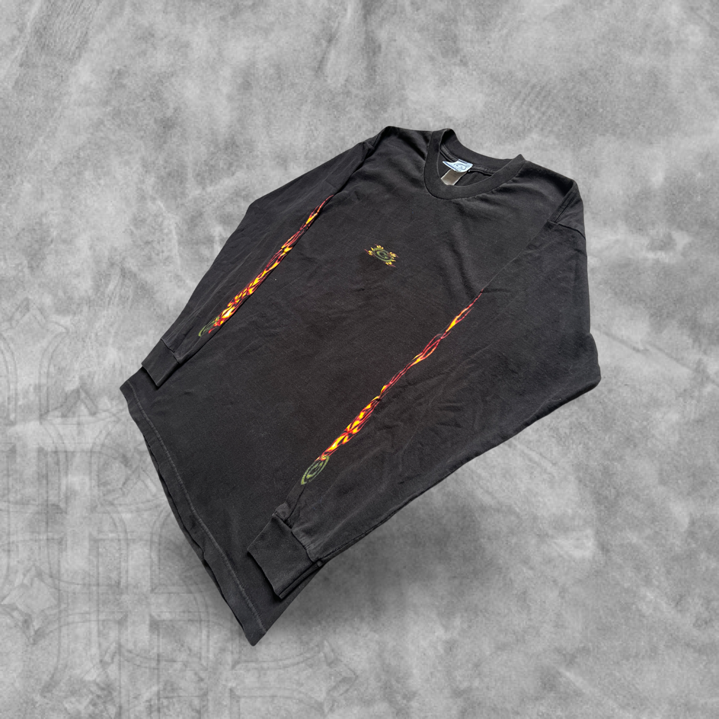 Black Gotcha Surfboards Hawaiian Flame Long Sleeve Shirt 1990s (L)