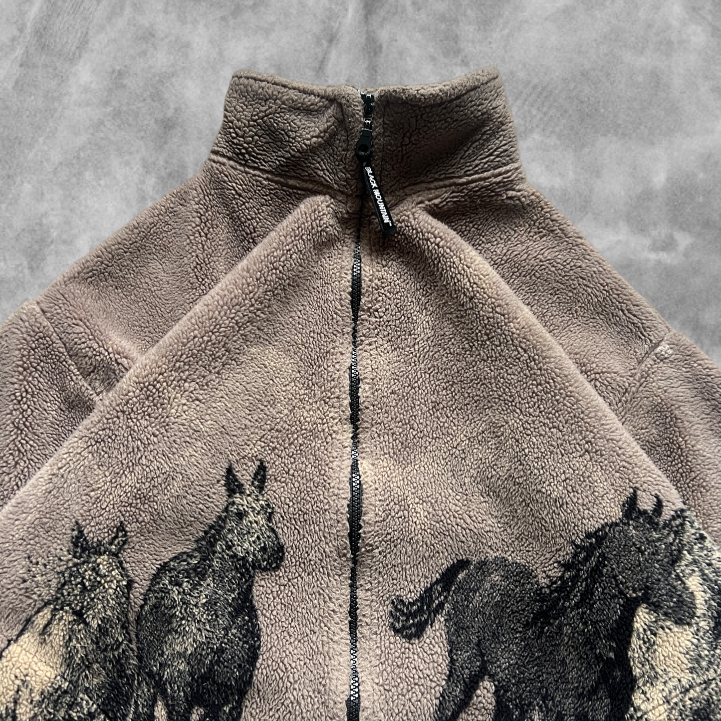 Brown Black Horse Fleece Jacket 1990s (M)