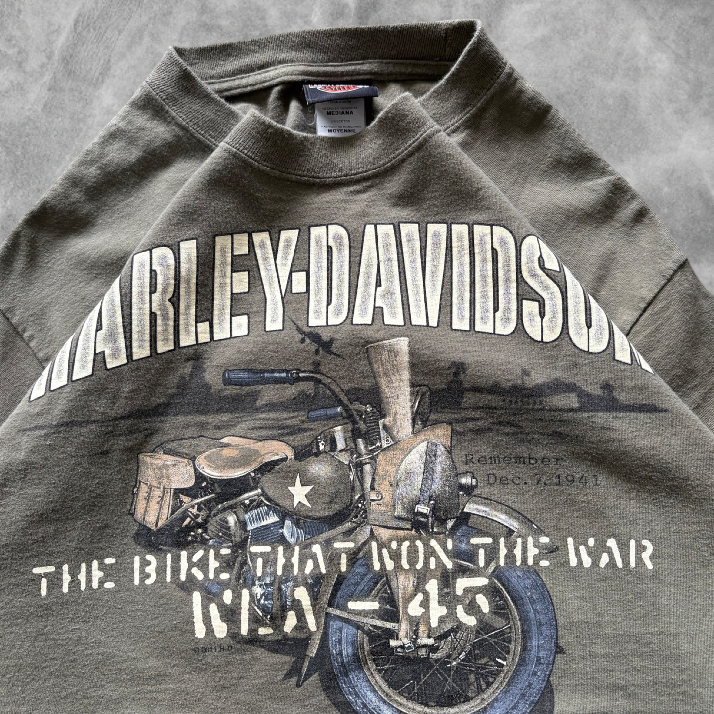 Faded Army Green Harley Davidson Shirt 2000s (M)