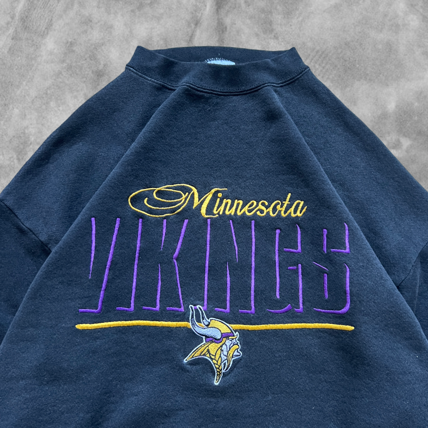 Black Minnesota Vikings Sweatshirt 1990s (L)