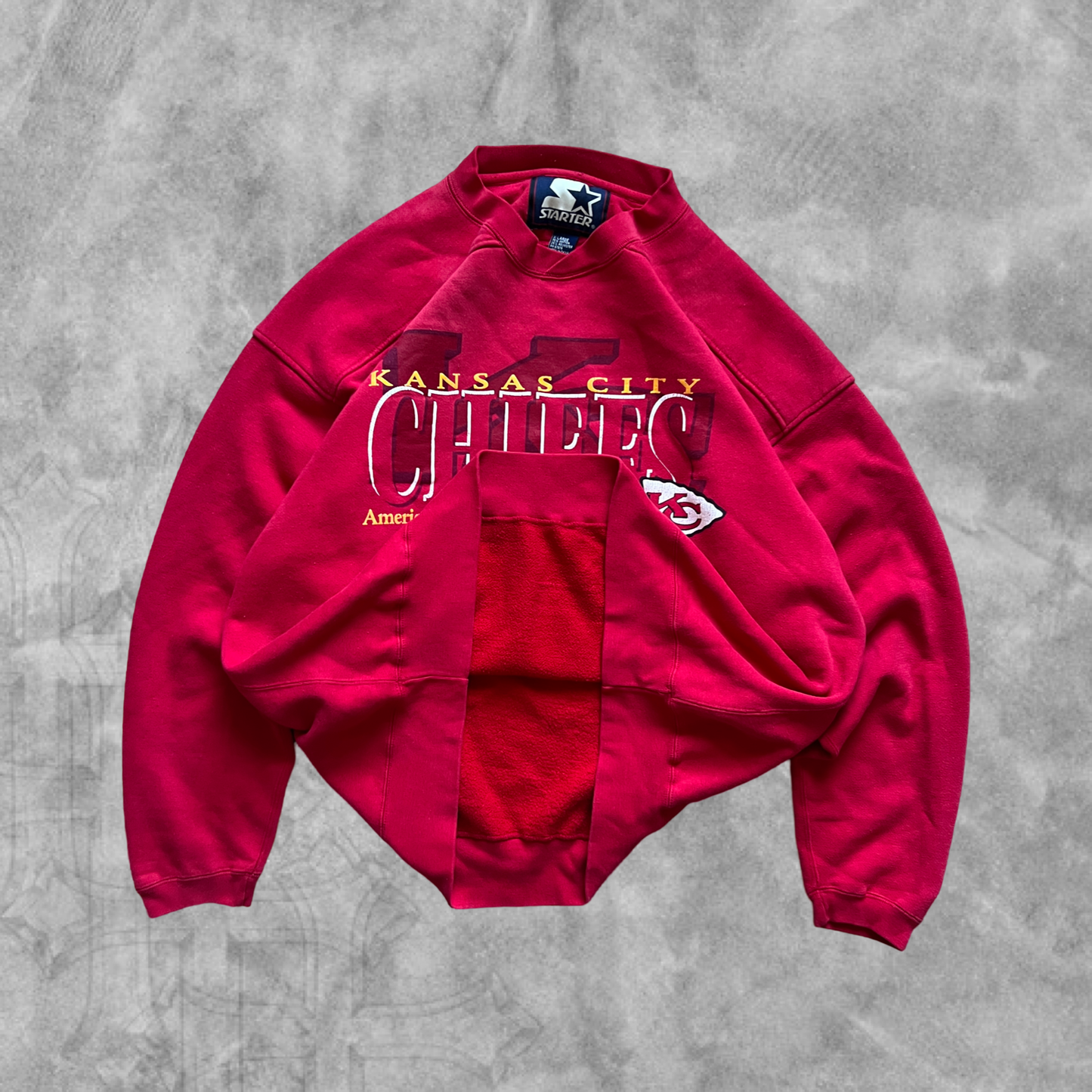 Faded Red Kansas City Chiefs Sweatshirt 1990s (XL)