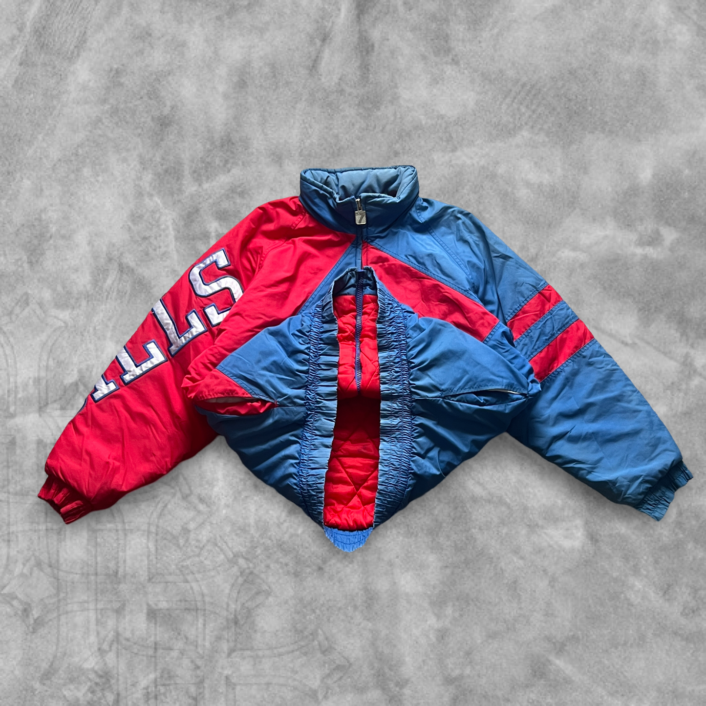 Faded Blue/Red Buffalo Bills Puffer Jacket 1990s (XL)