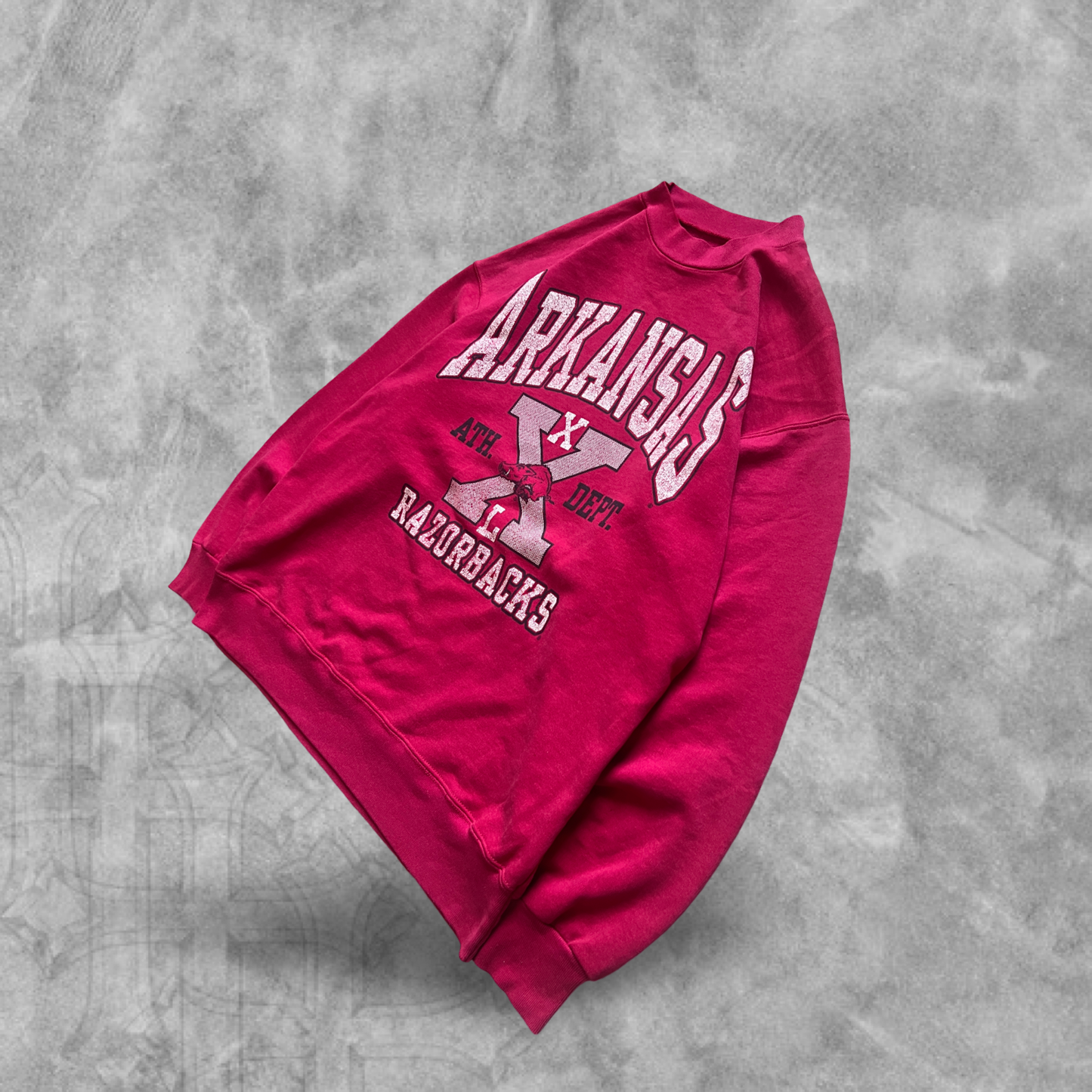 Faded Cherry Red Arkansas Razorbacks Sweatshirt 1990s (L)
