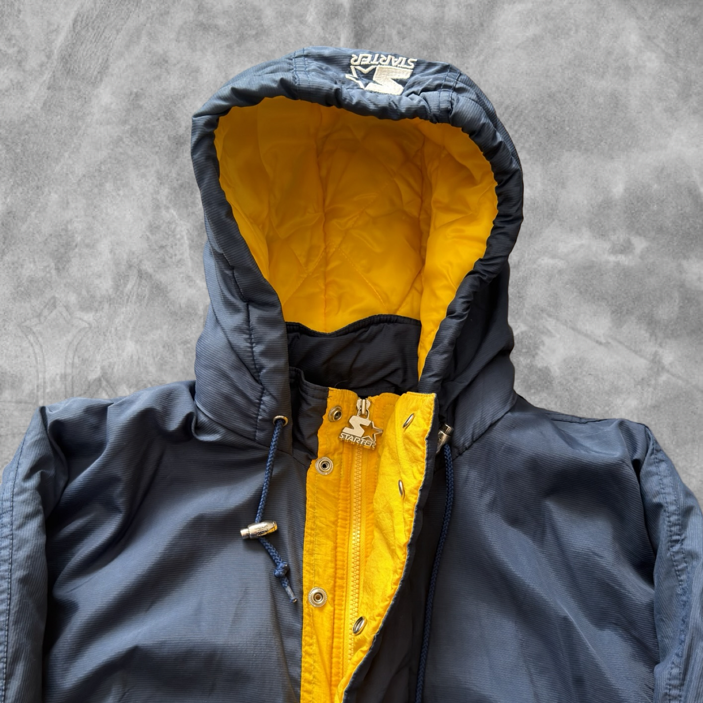 Navy Blue Michigan Wolverines Starter Jacket 1990s (L)