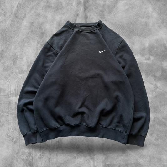 Black Nike Essential Sweatshirt 2000s (M)