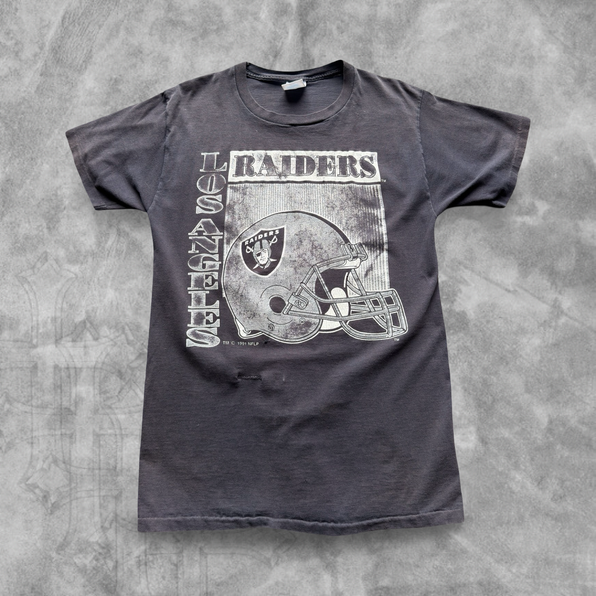 Faded Black Los Angeles Raiders Shirt 1991 (M)