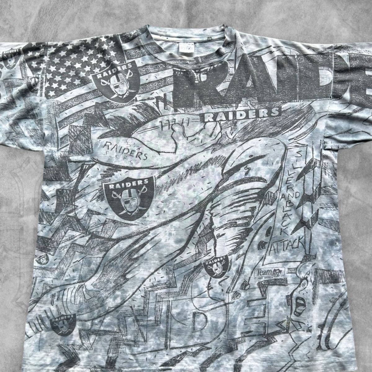 Gray Oakland Raiders Silver and Black Attack Shirt 1990’s (L)