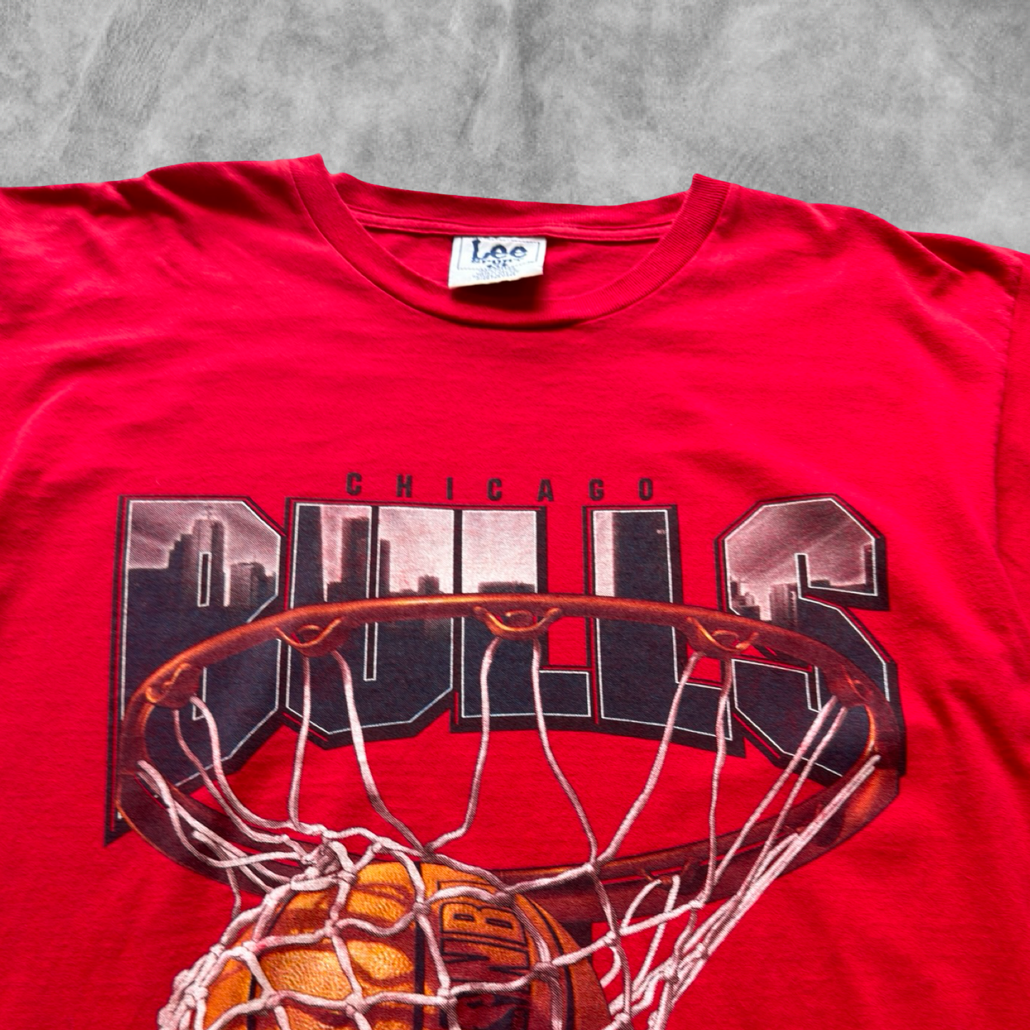 Red Chicago Bulls Hoop Shirt 1990s (XL)