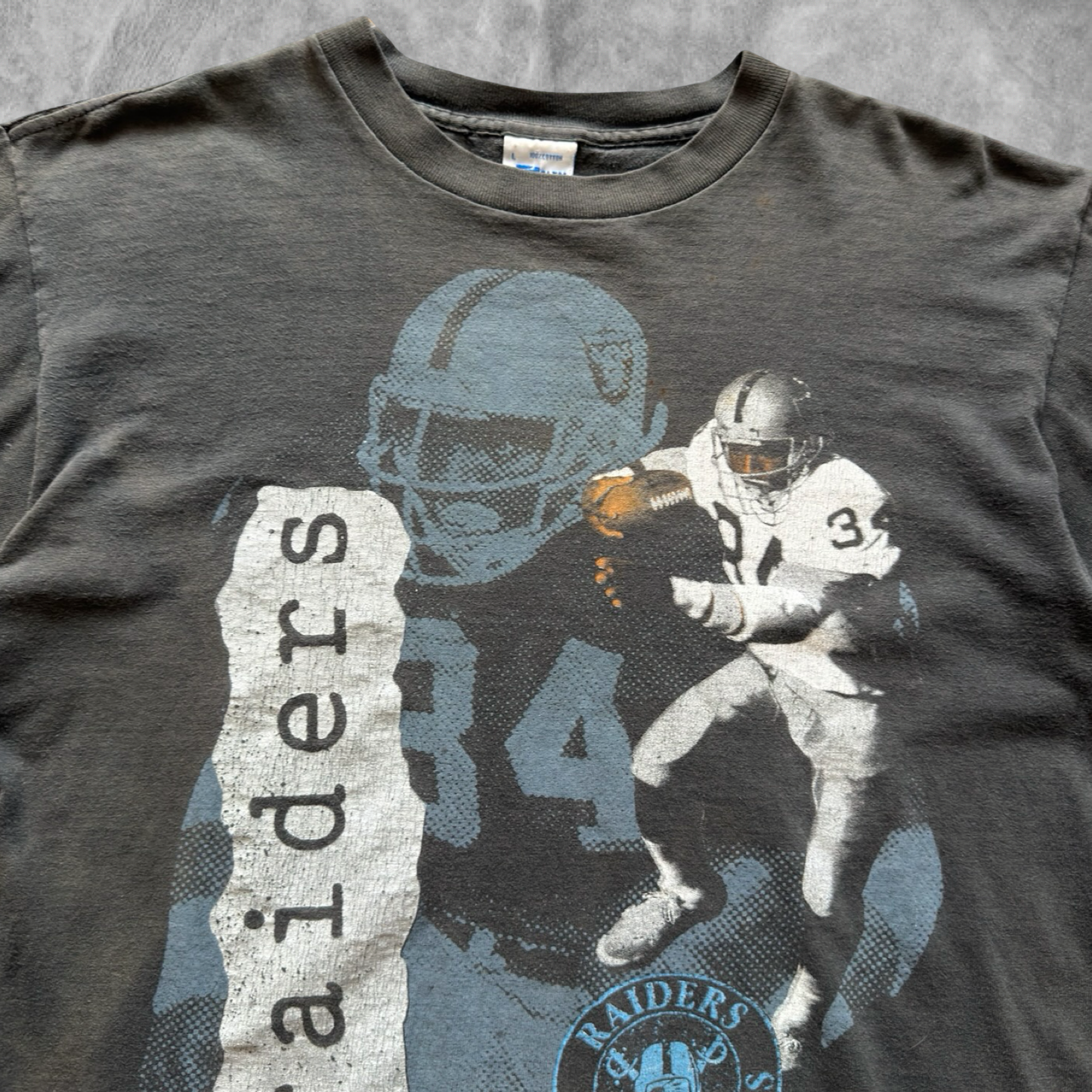 Faded Black Bo Jackson Los Angles Raiders Shirt 1990s (M)
